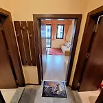 Location Ski-in Ski-out And Swimming Pool Apartamento