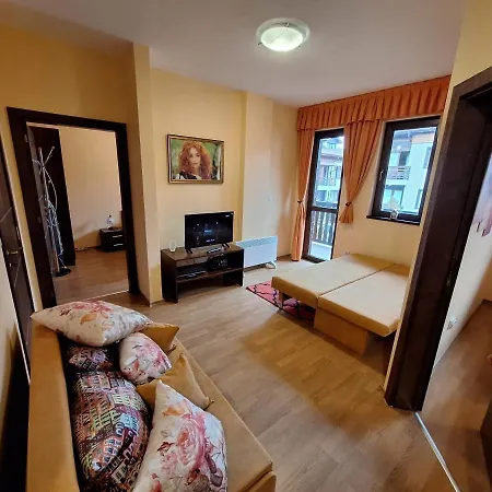 Location Ski-in Ski-out And Swimming Pool דירה בנסקו