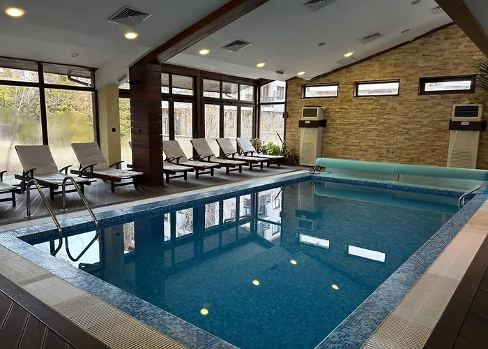 Location Ski-in Ski-out And Swimming Pool *